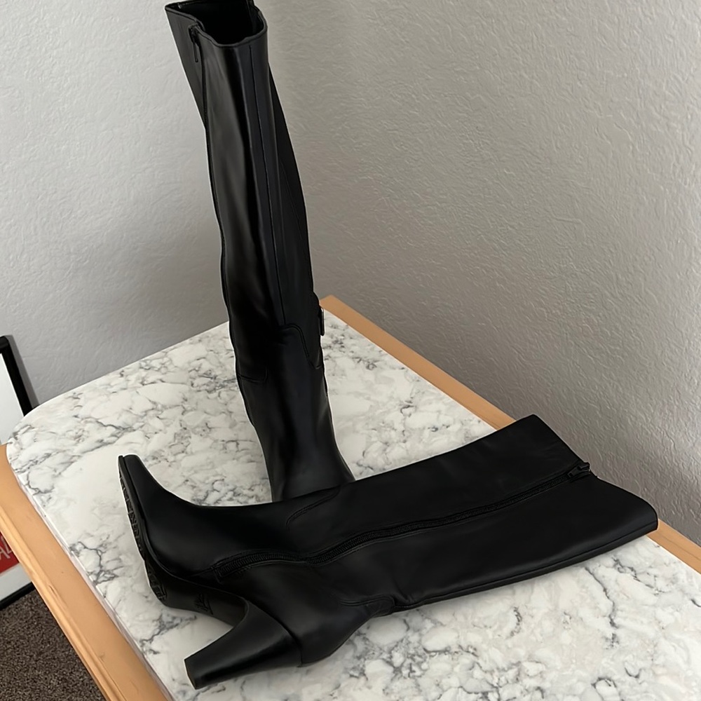 Ladies Black Leather Dress Boots!